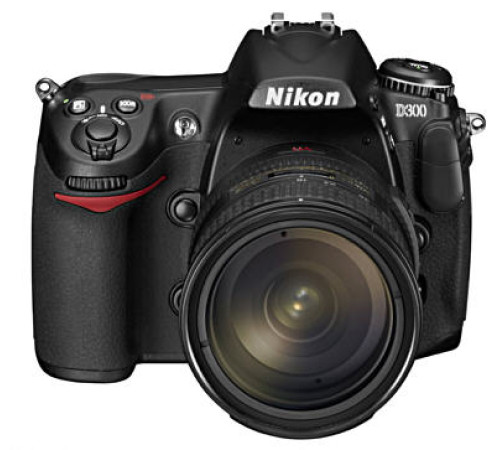 Зеркальный фотоаппарат Nikon D300 Зеркальный фотоаппарат Nikon D300