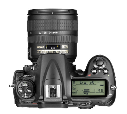 Зеркальный фотоаппарат Nikon D300 Зеркальный фотоаппарат Nikon D300
