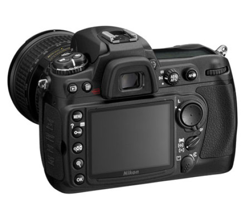 Зеркальный фотоаппарат Nikon D300 Зеркальный фотоаппарат Nikon D300